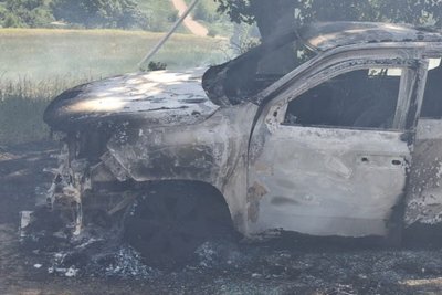 авто після удару дрона авто після удару дрона