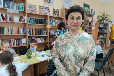 "Писанку розпишу, воїну допоможу" — у Житомирі для першокласників влаштували благодійний майстер-клас "Писанку розпишу, воїну допоможу" — у Житомирі для першокласників влаштували благодійний майстер-клас
