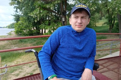 "Ніколи не думала, що зможу сама спускатися до річки": у Гідропарку Житомира будують інклюзивний з'їзд до річки "Ніколи не думала, що зможу сама спускатися до річки": у Гідропарку Житомира будують інклюзивний з'їзд до річки
