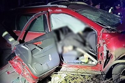 У Краматорську внаслідок ДТП загинув чоловік: рятувальники деблокували його з розтрощеної автівки У Краматорську внаслідок ДТП загинув чоловік: рятувальники деблокували його з розтрощеної автівки
