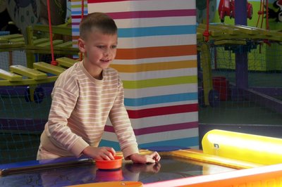 “Хочеться подарувати їм цілий світ”: історія дітей, які втратили тата на війні “Хочеться подарувати їм цілий світ”: історія дітей, які втратили тата на війні