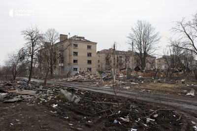 зруйновані будинки на околиці Часового Яру зруйновані будинки на околиці Часового Яру