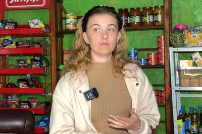Корова, город і робота без вихідних: один день із життя жінок у волинських селах Корова, город і робота без вихідних: один день із життя жінок у волинських селах