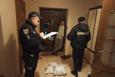 Підпал авто, підозра, чоловік, кримінал, поліція Підпал авто, підозра, чоловік, кримінал, поліція