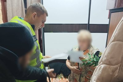 Правоохоронці викрили групу людей, які можуть бути причетними до вирощування наркотиків у передмісті Харкова Правоохоронці викрили групу людей, які можуть бути причетними до вирощування наркотиків у передмісті Харкова