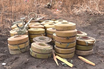 Відмовилися оформити інвалідність, щоб повернутися на роботу. Як на Харківщині працюють вибухотехніки на протезах