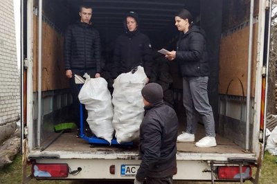 В громаді на Волині школи зібрали і здали на переробку понад 68 тонн скла і пластику В громаді на Волині школи зібрали і здали на переробку понад 68 тонн скла і пластику