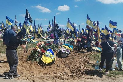 У Харкові поховали загиблого льотчика Богдана Бабенка У Харкові поховали загиблого льотчика Богдана Бабенка