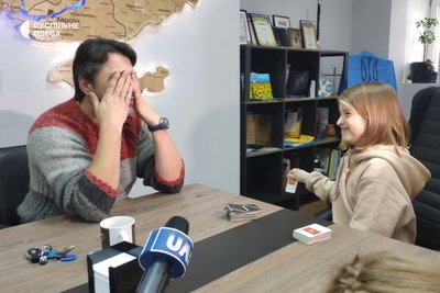 Грала у вікторину: 10-річна жителька Одещини передала фонду Притули 31 тисячу гривень Грала у вікторину: 10-річна жителька Одещини передала фонду Притули 31 тисячу гривень
