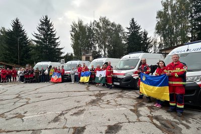 У Житомирі провели ралі на машинах швидкої допомоги: переможців визначали серед 10 медичних бригад У Житомирі провели ралі на машинах швидкої допомоги: переможців визначали серед 10 медичних бригад