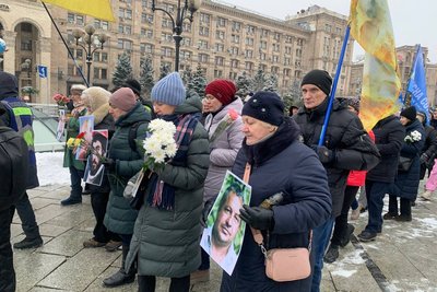 у Києві вшанували Героїв Небесної Сотні у Києві вшанували Героїв Небесної Сотні