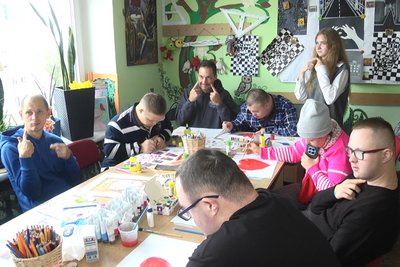 Взаємодія з людьми з інтелектуальними порушеннями: в Житомирі стартувала програма інклюзивного волонтерства Взаємодія з людьми з інтелектуальними порушеннями: в Житомирі стартувала програма інклюзивного волонтерства