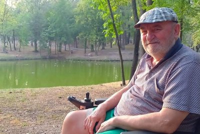 "Мрію бачити світ не через вікно", — Ігор Зеленко з Житомирщини не може без допомоги вийти на вулицю "Мрію бачити світ не через вікно", — Ігор Зеленко з Житомирщини не може без допомоги вийти на вулицю