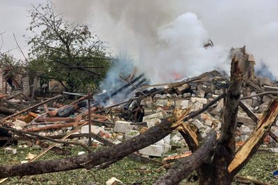 Зруйнований після обстрілу РФ житловий будинок у Новоплатонівці на Ізюмщині, 20 жовтня 2024 року Зруйнований після обстрілу РФ житловий будинок у Новоплатонівці на Ізюмщині, 20 жовтня 2024 року