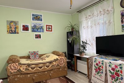 "У будинку вже жили білки". Подружжя переселенців облаштовується у малому селі на Сумщині "У будинку вже жили білки". Подружжя переселенців облаштовується у малому селі на Сумщині