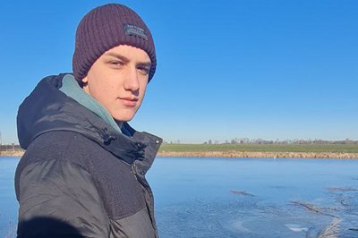 "Сам колись провалювався", — житель Житомирщини Ілля Завальний врятував друга, який опинився під кригою "Сам колись провалювався", — житель Житомирщини Ілля Завальний врятував друга, який опинився під кригою