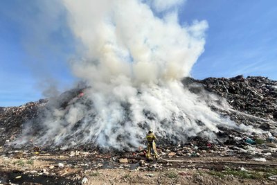 На Рівненському сміттєзвалищі сталася пожежа: що відомо На Рівненському сміттєзвалищі сталася пожежа: що відомо