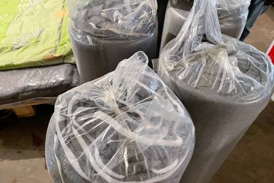 У Миколаєві жителі багатоповерхівок власноруч облаштовують укриття У Миколаєві жителі багатоповерхівок власноруч облаштовують укриття