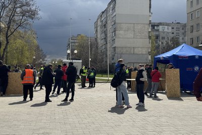 "Тут проходила моя юність". У Сумах через атаку РФ пошкоджений легкоатлетичний манеж "Тут проходила моя юність". У Сумах через атаку РФ пошкоджений легкоатлетичний манеж