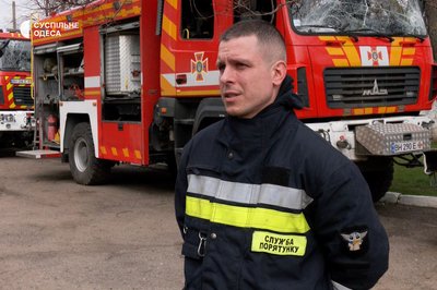 "Вперше під час обстрілів втратив колег": яким був удар по Одесі 15 березня очима рятувальників "Вперше під час обстрілів втратив колег": яким був удар по Одесі 15 березня очима рятувальників