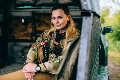 Ірина, 24 роки, парамедикиня Ірина, 24 роки, парамедикиня