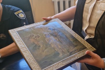 Крадіжка старовинних ікон: на Одещині затримали чоловіка Крадіжка старовинних ікон: на Одещині затримали чоловіка