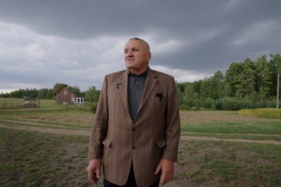 Вимираючі села: як живе пастор у селі на Житомирщині, де залишилися близько 20 людей Вимираючі села: як живе пастор у селі на Житомирщині, де залишилися близько 20 людей
