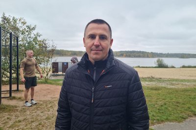 У Житомирі курсант військового інституту з Хмельниччини встановив рекорд, виконавши за годину 238 силових вправ У Житомирі курсант військового інституту з Хмельниччини встановив рекорд, виконавши за годину 238 силових вправ