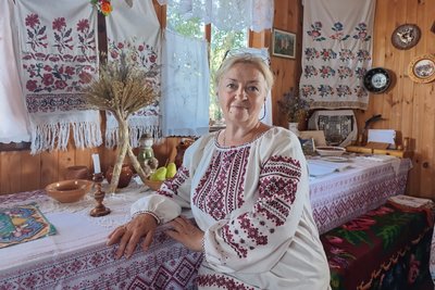 Місце, де оживає історія: "Будинок рибалки" серед річки на Житомирщині Місце, де оживає історія: "Будинок рибалки" серед річки на Житомирщині