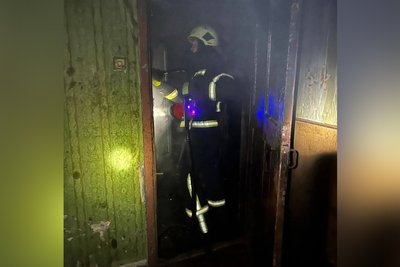 Під час гасіння пожежі на Житомирщині рятувальники виявили обгорілі тіла двох чоловіків Під час гасіння пожежі на Житомирщині рятувальники виявили обгорілі тіла двох чоловіків