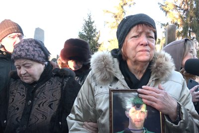 Мама Володимира Вакуленка на похороні Мама Володимира Вакуленка на похороні