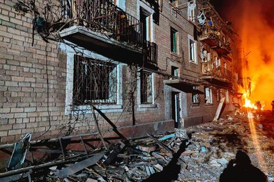 Війська РФ вдарили ракетою по Кривому Рогу: є загиблий та поранені Війська РФ вдарили ракетою по Кривому Рогу: є загиблий та поранені