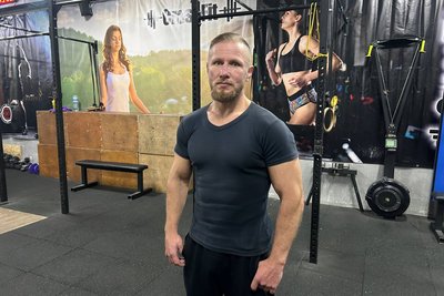 "Спорт гартує тіло і характер", — ветеран з Житомира Андрій Гнатенко про безоплатні заняття кросфітом "Спорт гартує тіло і характер", — ветеран з Житомира Андрій Гнатенко про безоплатні заняття кросфітом