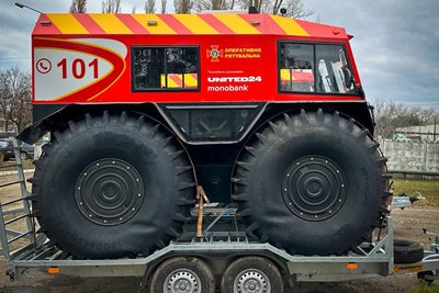 Одеським рятувальникам передали снігоходи