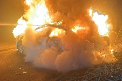Внаслідок удару по Харкову згоріло авто