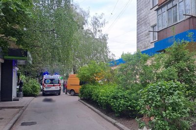 У дворі багатоповерхівки Житомира водій авто смертельно травмував місцеву жительку У дворі багатоповерхівки Житомира водій авто смертельно травмував місцеву жительку