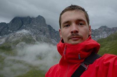 Збирали для "Вовків Да Вінчі": одеситка разом із батьком вирушили у благодійний велотур Збирали для "Вовків Да Вінчі": одеситка разом із батьком вирушили у благодійний велотур