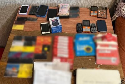 Докази, вилучені під час обшуку на Харківщині Докази, вилучені під час обшуку на Харківщині