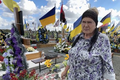 У Луцьку на сектор військових поховань у Гаразджі витратили майже 25 мільйонів гривень У Луцьку на сектор військових поховань у Гаразджі витратили майже 25 мільйонів гривень