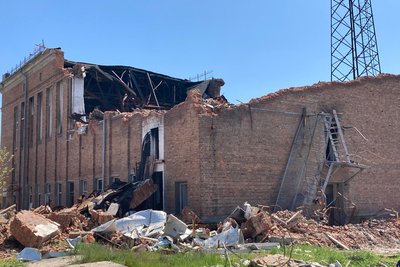 "Обладнання зруйноване на 90%": на Харківщині підстанція "Укренерго" зазнала шість ракетних атак РФ "Обладнання зруйноване на 90%": на Харківщині підстанція "Укренерго" зазнала шість ракетних атак РФ