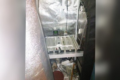 На Миколаївщині чоловіка підозрюють у зберіганні снодійного маку та канабісу На Миколаївщині чоловіка підозрюють у зберіганні снодійного маку та канабісу