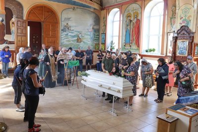 На Одещині попрощались з військовим, який загинув на фронті На Одещині попрощались з військовим, який загинув на фронті