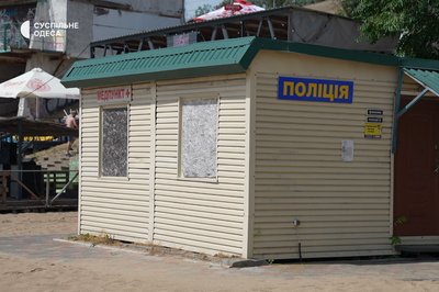 Перший офіційно відкритий пляж у Чорноморську: чи обладнаний для безпечного відпочинку Перший офіційно відкритий пляж у Чорноморську: чи обладнаний для безпечного відпочинку