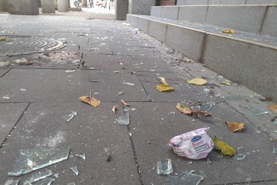 Близько 20 будівель пошкоджені у Житомирі через обстріл будівлі управління поліції області, триває обстеження майна Близько 20 будівель пошкоджені у Житомирі через обстріл будівлі управління поліції області, триває обстеження майна