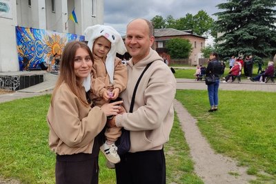 Благодійний ярмарок, концерт і дитячі розваги: в громаді на Житомирщині провели благодійний захід на підтримку ЗСУ Благодійний ярмарок, концерт і дитячі розваги: в громаді на Житомирщині провели благодійний захід на підтримку ЗСУ