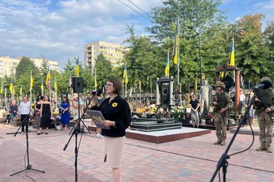 В Житомирі вшанували пам'ять полеглих захисників України В Житомирі вшанували пам'ять полеглих захисників України