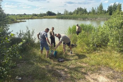 У кар'єрі на Житомирщині потонув 14-річний підліток — його тіло рятувальники шукали 2 години У кар'єрі на Житомирщині потонув 14-річний підліток — його тіло рятувальники шукали 2 години