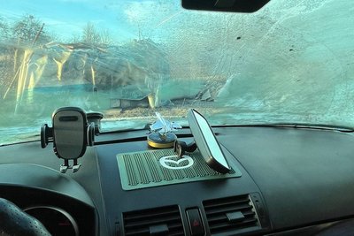 Вибиті вікна, двері, пошкоджені стіни: в одній із громад Житомирщині усувають наслідки атаки армії РФ Вибиті вікна, двері, пошкоджені стіни: в одній із громад Житомирщині усувають наслідки атаки армії РФ