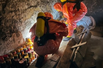 Рятувальники, підвал Рятувальники, підвал