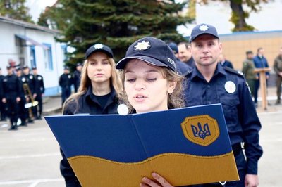 90 курсантів Луганського університету внутрішніх справ склали присягу в Івано-Франківську 90 курсантів Луганського університету внутрішніх справ склали присягу в Івано-Франківську